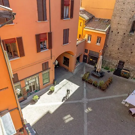 Corte De' Galluzzi My For Bologna